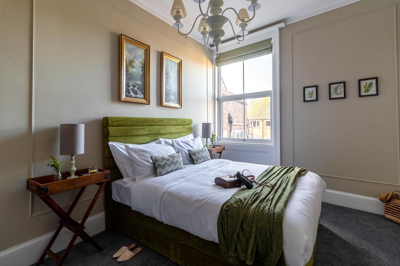 Crescent View Apartment Скарборо Экстерьер фото